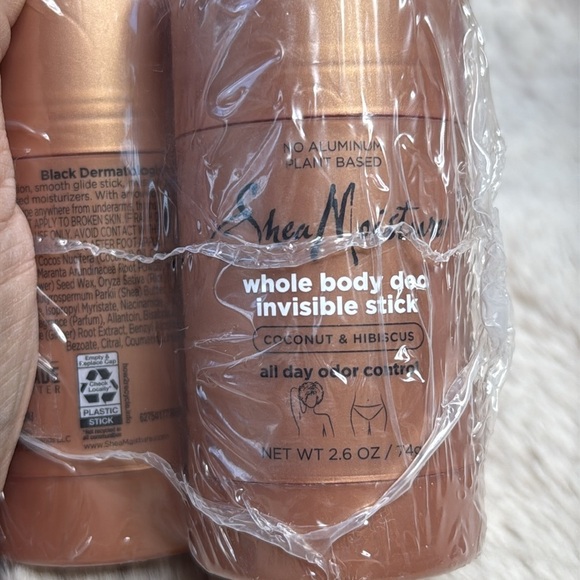 Shea Moisture | Whole Body Deodorant, in Coconut & Hibiscus, 2 pack NWT - Picture 4 of 7